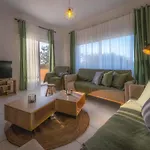 Omalia Apartment *