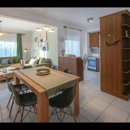 Apartmán Omalia Prínos